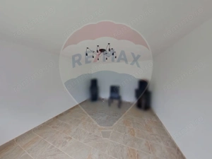 Casă / Vilă cu 3 camere de vânzare în zona Central - imagine 3