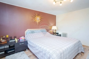 Casă / Vilă spatioasa cu teren in zona centrala Sararie - imagine 14