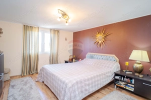 Casă / Vilă spatioasa cu teren in zona centrala Sararie - imagine 15