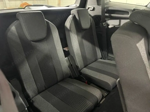 Peugeot 5008 - imagine 12