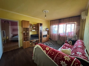 Apartament cu 2 camere, semidecomandat, zona ultracentrala in SImeria - imagine 2