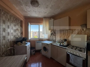 Apartament cu 2 camere, semidecomandat, zona ultracentrala in SImeria - imagine 6