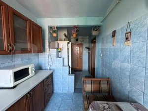 Apartament 2 camere semidecomandat, zona Ultracentrala in Hunedoara - imagine 2