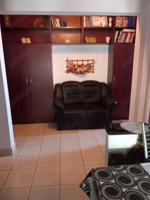Închiriez apartament cu 2 camere și dependințe, de comodat, complet utilat, în zona Rogerius. - imagine 7