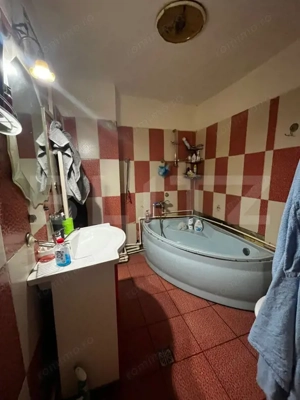 Apartament spațios la casă, 4 camere, ultracentral - imagine 7 Apartament spațios la casă, 4 camere, ultracentral - imagine 7