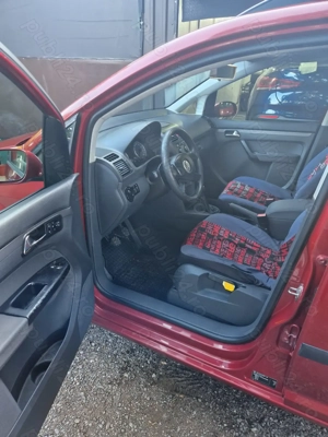 Vw Touran 1,6 Fsi 2004 - imagine 2 Vw Touran 1,6 Fsi 2004 - imagine 2