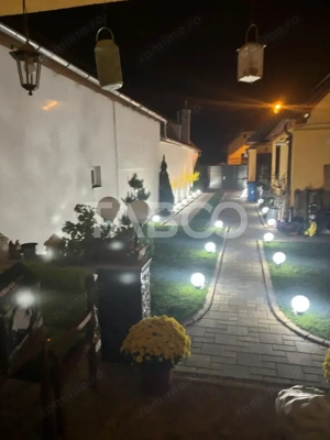 2 Case individuale moderne renovate 500 mp teren de vanzare Sibiu - imagine 12