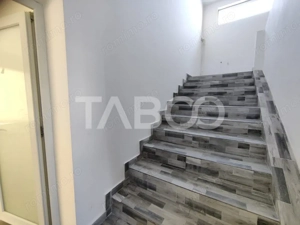 Spatiu comercial cu vitrina pe 3 niveluri cu suprafata utila de 915mp  - imagine 9