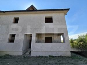 Duplex 4 camere 120 mp utili in Valea Ursului 