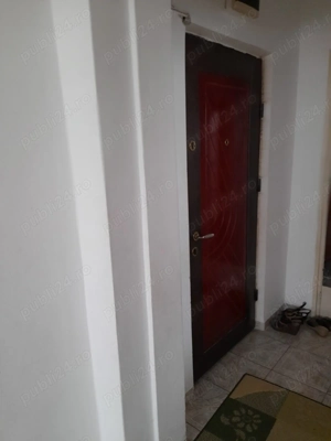 Vand urgent apartament 3 camere decomantate, Republicii 44