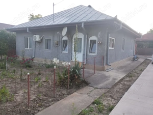 Casa la tara 15 km de Lehliu  - imagine 5