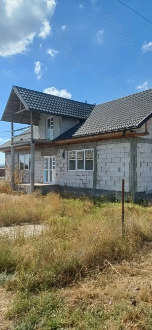 Casa de vânzare noua
