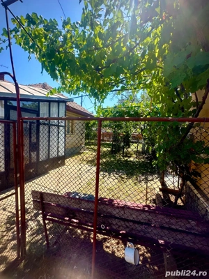 Casă bătrănească spațioasă + teren de vânzare, total 480mp  - imagine 9