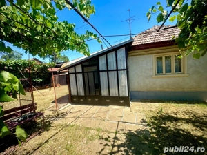 Casă bătrănească spațioasă + teren de vânzare, total 480mp  - imagine 6