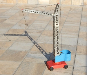 Jucarie macara constructii Tippco Germania de Vest din tabla