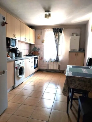 Apartament 2 camere, etaj intermediar, cartier Plopilor