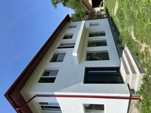 Vila 6 camere de vanzare Breaza Prahova+terasa+garaj+teren 700 mp - imagine 2