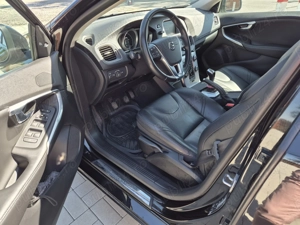 Volvo v40 model 2019 inmatriculata - imagine 6 Volvo v40 model 2019 inmatriculata - imagine 6