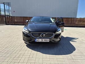 Volvo v40 model 2019 inmatriculata - imagine 9 Volvo v40 model 2019 inmatriculata - imagine 9