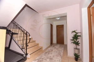 Casa spatioasa cu 6 camere si teren generos – Stefanesti - imagine 16