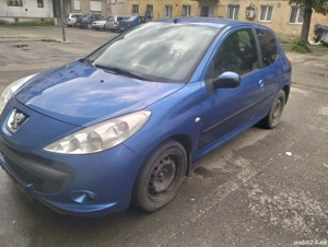 Dezmembrez Peugeot 206 plus, in 2 uși, 1.1i (benzină), an 2010 - imagine 3