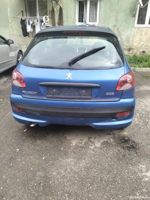 Dezmembrez Peugeot 206 plus, in 2 uși, 1.1i (benzină), an 2010 - imagine 4