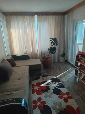 Apartament 4 camere. Zona Panselelor. Cu Centrala.