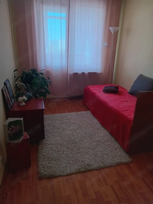 Apartament 4 camere. Zona Panselelor. Cu Centrala. - imagine 2