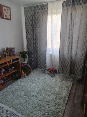 Apartament 4 camere. Zona Panselelor. Cu Centrala. - imagine 5