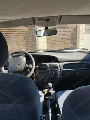 Renault Megane 1,9 dCI din 2002 - imagine 2