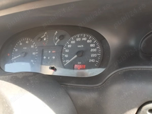 Renault Megane 1,9 dCI din 2002 - imagine 3