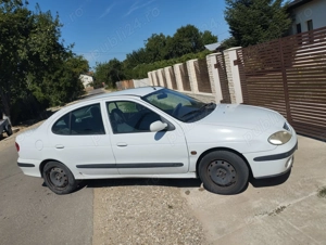 Renault Megane 1,9 dCI din 2002 - imagine 7