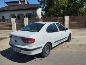 Renault Megane 1,9 dCI din 2002 - imagine 8
