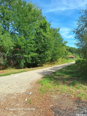 2400 mp teren intravilan în Mâtnicu Mic 