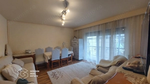 Apartament 3 camere, etaj 2, decomandat, zona Podgoria
