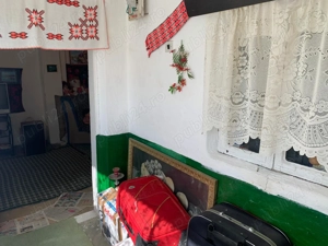 Casă bătrânească+ curte 500mp - imagine 6