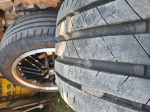 De vinzare cauciucuri