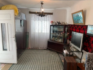 Casă bătrânească+ curte 500mp - imagine 7