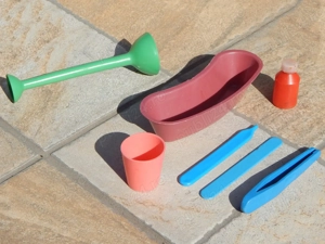 Jucarie trusa medicala pentru copii scop educativ fab URSS 1990