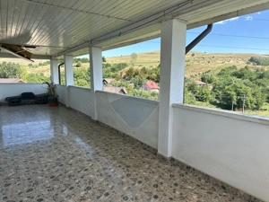 Casă spațioasă în Ciritei, gata de mutat - imagine 20