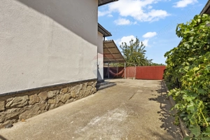 Casă mobilată în Curtici, cu teren 1439 mp, independentă energetic - imagine 5