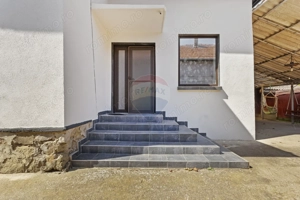 Casă mobilată în Curtici, cu teren 1439 mp, independentă energetic - imagine 4