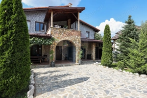 Conac, proprietate unica, in mijlocul naturii, Sacele! - imagine 2