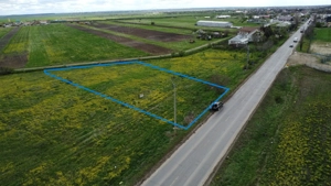 Teren intravilan  2500 mp, cu deschidere stradala de 30 ml,  Spataru