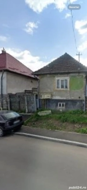 De vânzare teren cu două fațade stradale