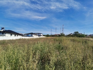 Teren intravilan 3750mp deschidere 36,75 metrialtul 2500fostul simnicul de jos Dolj Craiova 