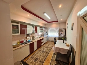 Casa cu spatiu comercial de vanzare in Sebes zona centrala - imagine 8