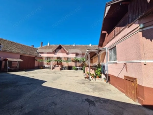 Casa cu spatiu comercial de vanzare in Sebes zona centrala - imagine 20