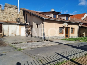 Casa de vanzare in Sebes langa lac - imagine 2