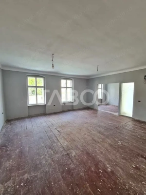 Spatiu comercial de inchiriat pe Lucian Blaga in centru Sebes - imagine 2